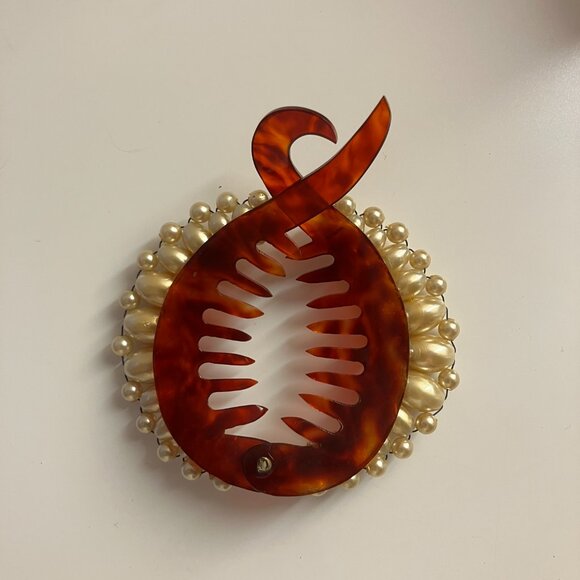 Trending Vintage Pearl and Tortoiseshell hair piece - perfect condition main image 7